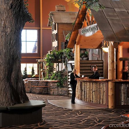 Grand Lodge Hotel Wausau - Rothschild ภายนอก รูปภาพ