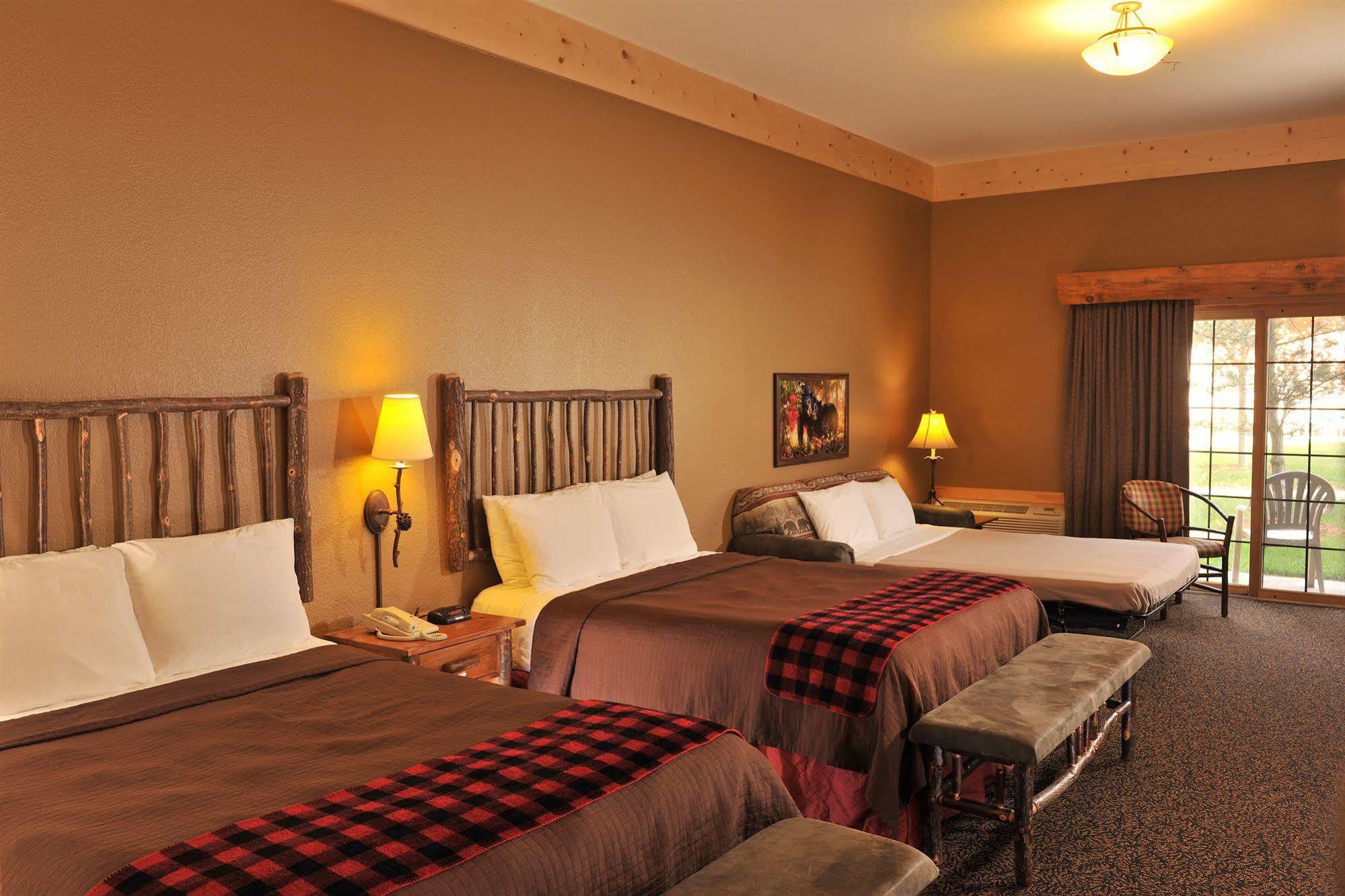 Grand Lodge Hotel Wausau - Rothschild ภายนอก รูปภาพ